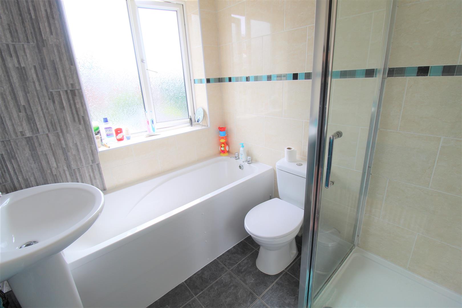 Gratton Road, Bucknall, Stoke-On-Trent